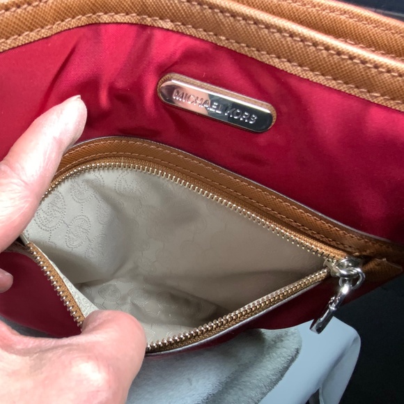 NWOT - Michael Kors Red Nylon Kempton Crossbody - Picture 3 of 14